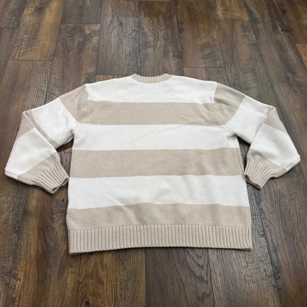 Hollister Womens XS Tan White Striped Crewneck Knit Sweater Neutral Long Sleeve